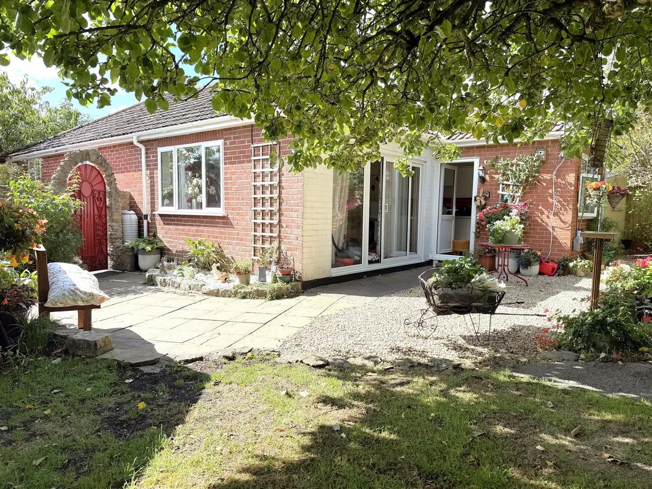 High Street Buckland Dinham, Frome, Somerset BA11 2QZ, photo 4