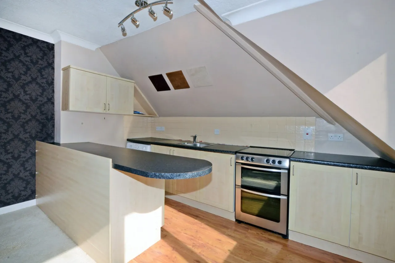 North Minden House, Deepcut, GU16, photo 2