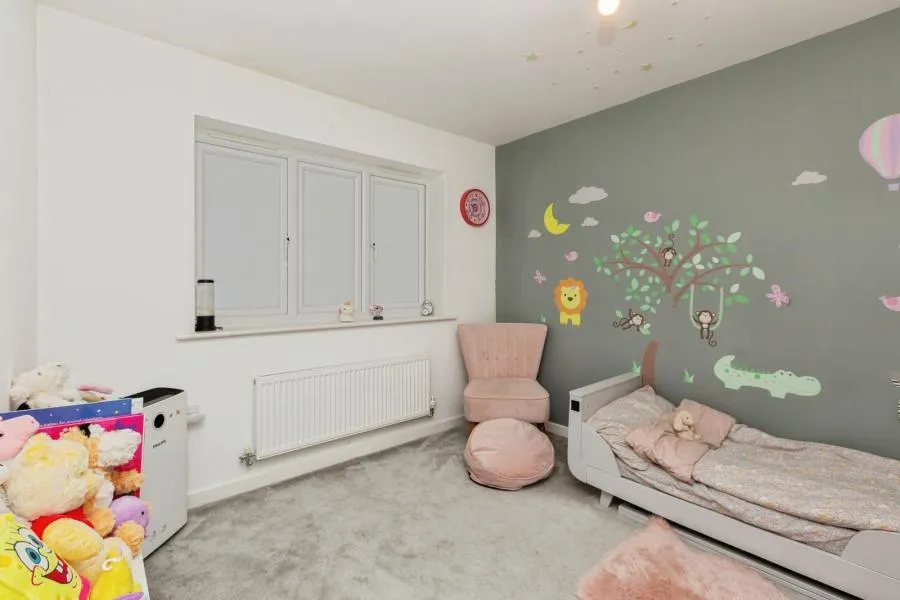 Claygate Corner, Aylesbury, HP18, photo 11