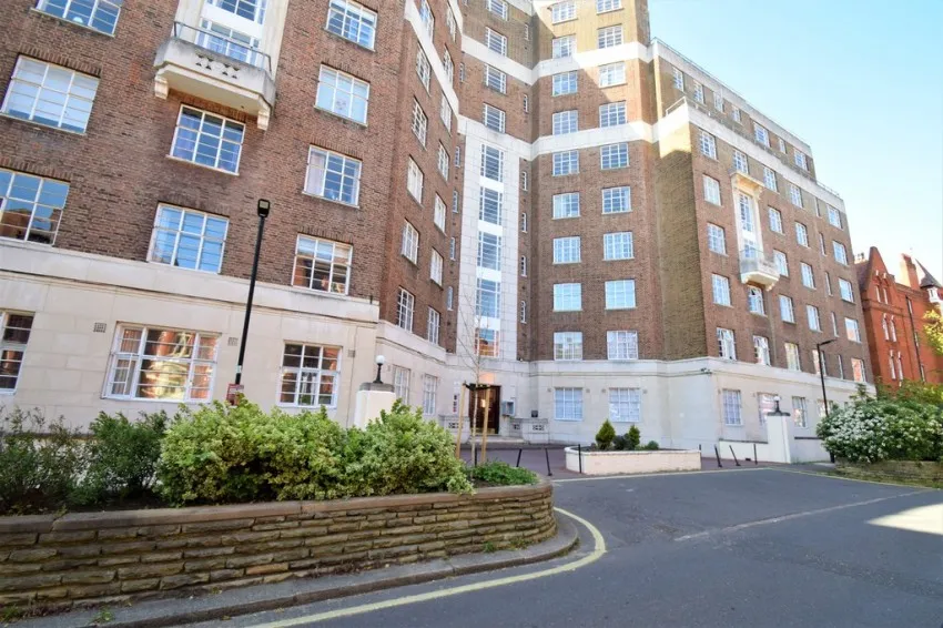 1 bed property to rent — Hamlet Gardens, Hammersmith