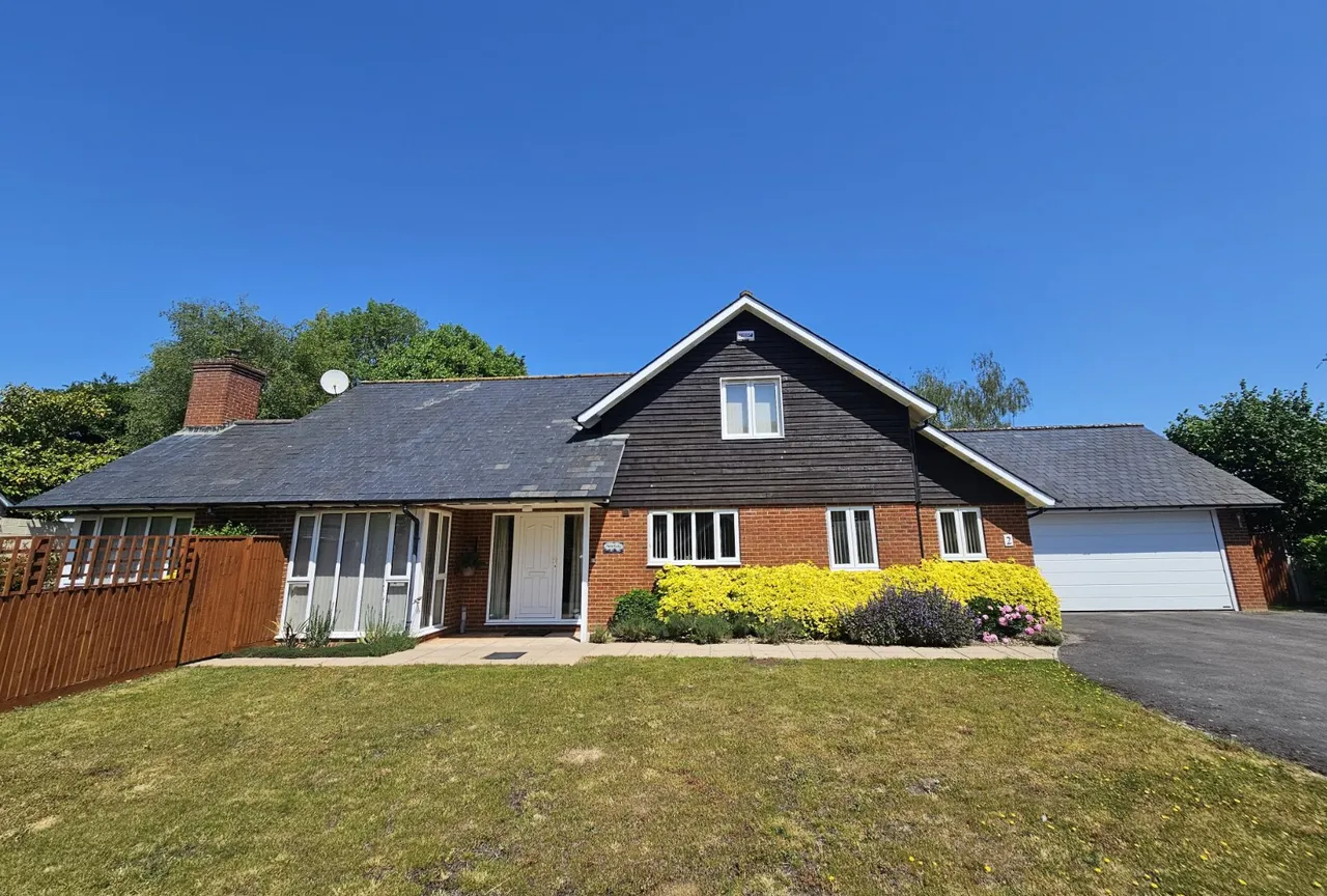 5 bed house for sale — Nahalsen Close, Porton, Salisbury, Wiltshire, SP4 0NX