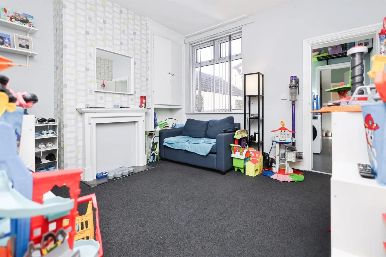 Gorsty Hill Road, Rowley Regis, B65, photo 3