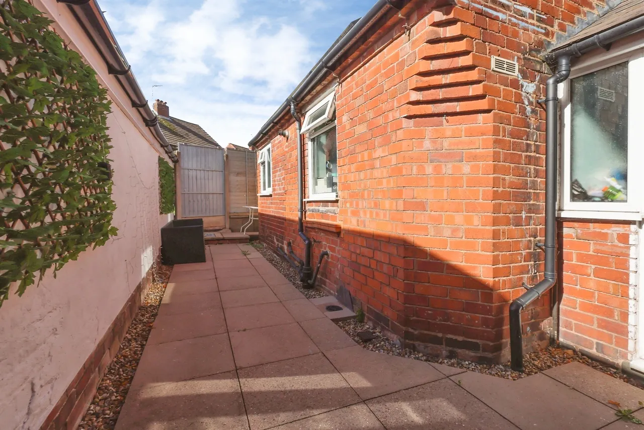 Gorsty Hill Road, Rowley Regis, B65, photo 8