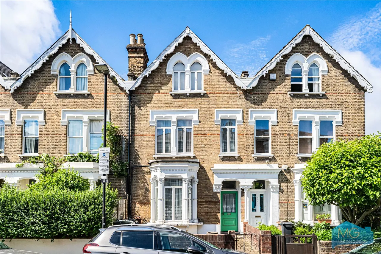 6 bed house for sale, Scarborough Road, Stroud Green, N4