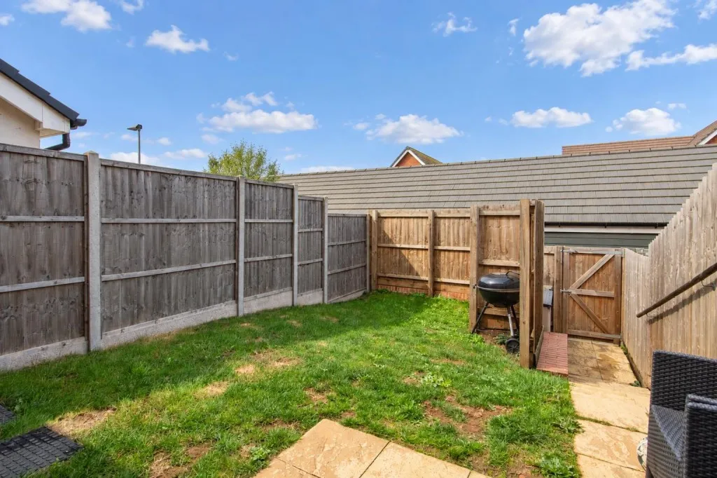 Irthlingborough Road North, Wellingborough, photo 12