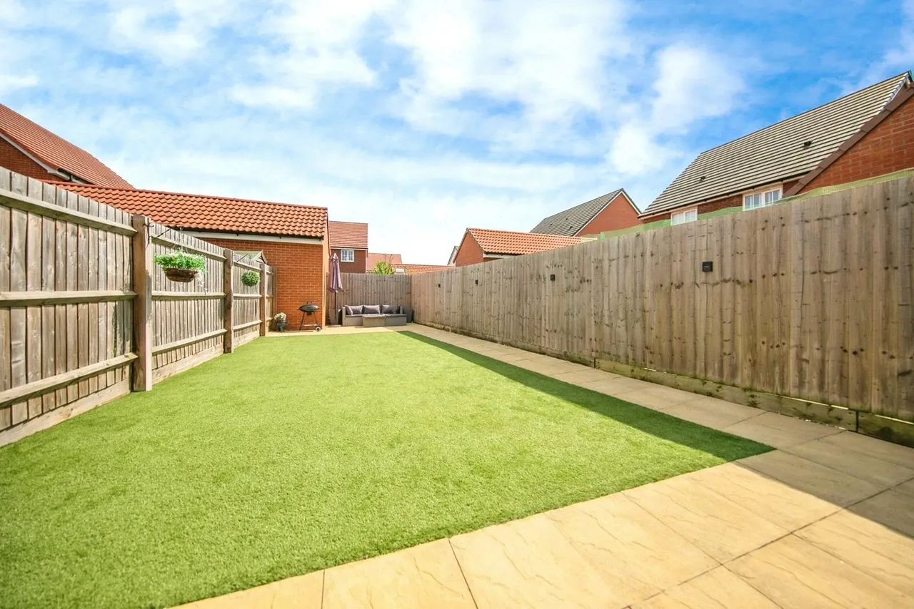 Oak Apple Drive, Stowupland, Stowmarket, Suffolk, IP14, photo 4