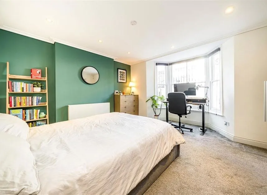 St. Stephens Terrace, South Lambeth, SW8, photo 3