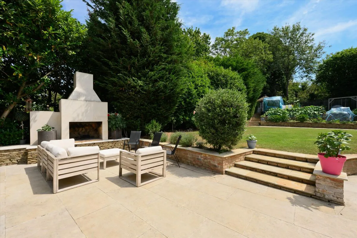 West End Lane, Esher, KT10, photo 20