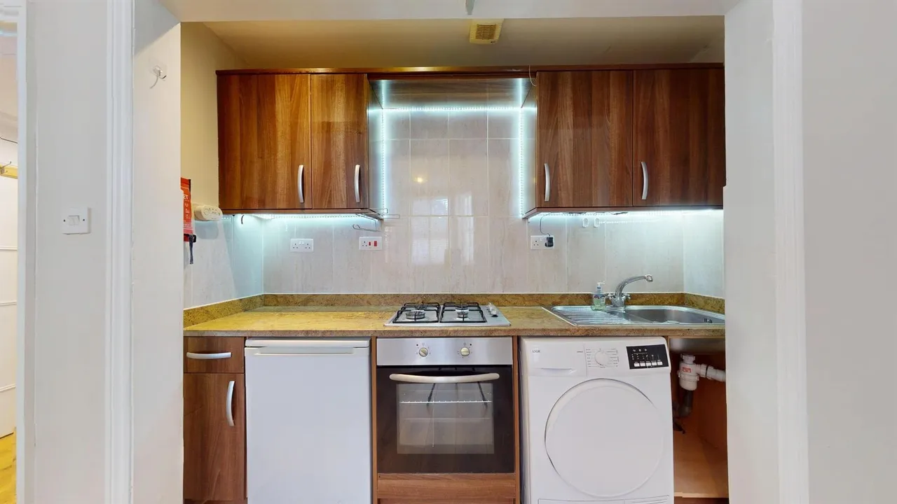 Redcliffe Square, London, SW10, photo 2