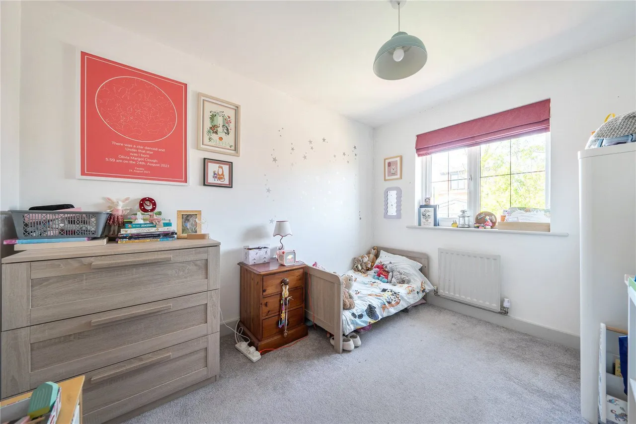 Newlands, Farsley, LS28, photo 9