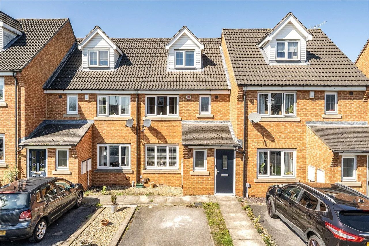 Newlands, Farsley, LS28, photo 2