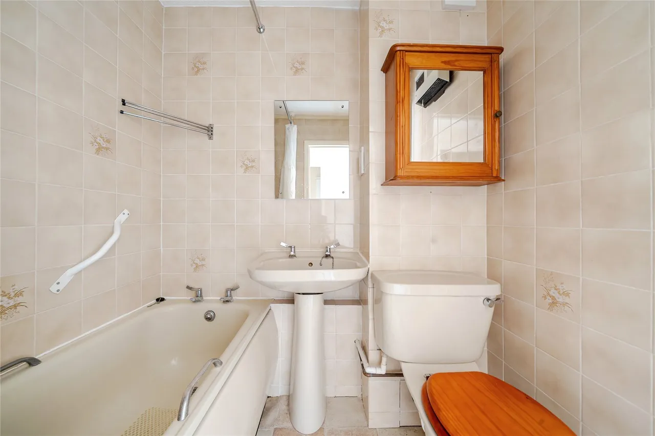 Red Lodge Road, West Wickham, BR4, photo 12
