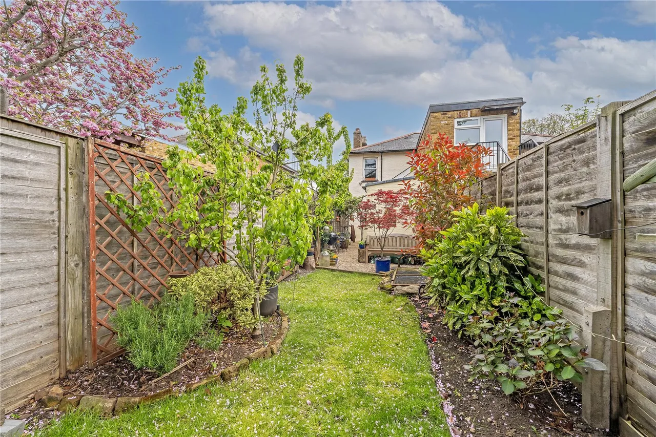 High Street, Hampton Hill, TW12 1NH, photo 6