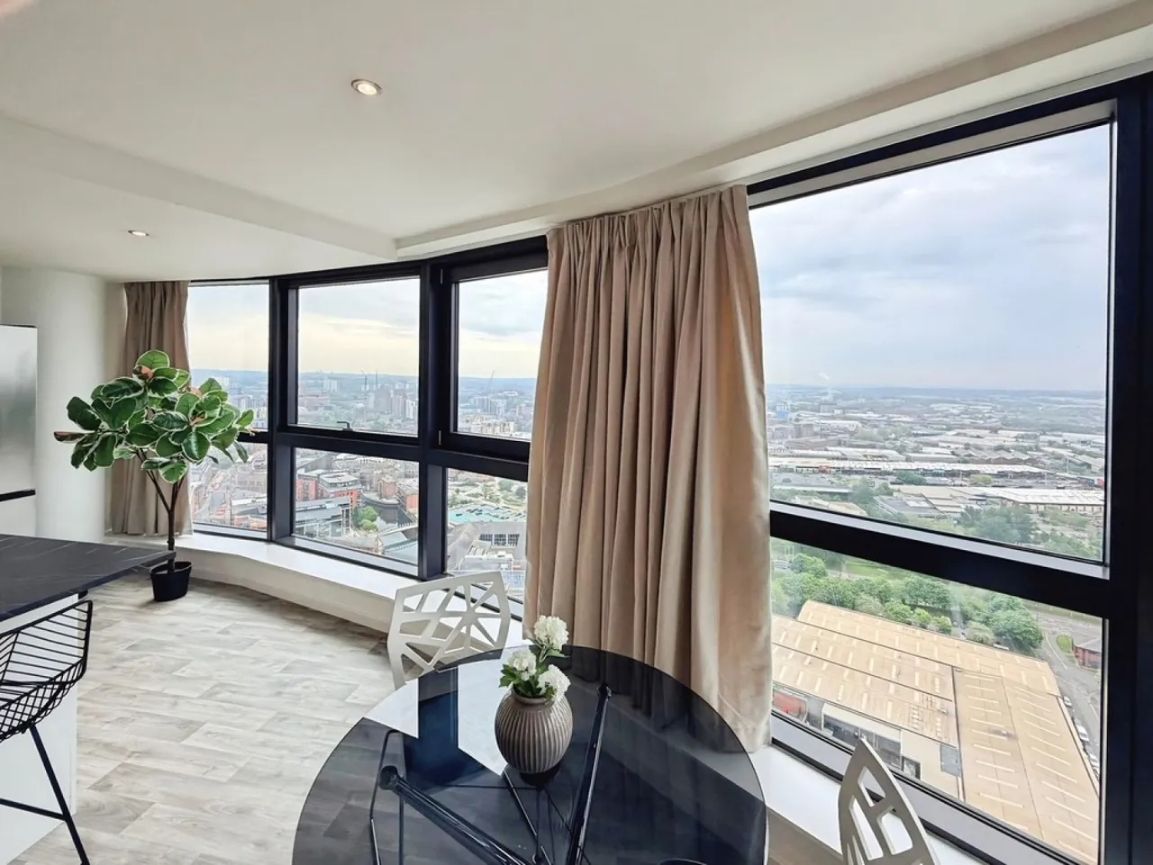 Penthouse, Bridgewater Place, photo 4
