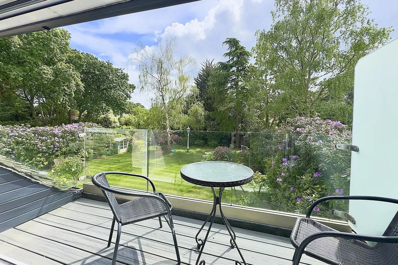Alyth Road, BH3, photo 4