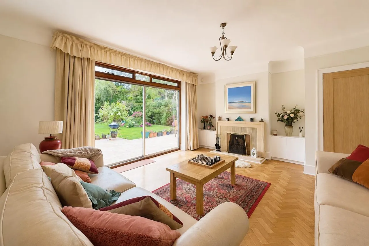 Alyth Road, BH3, photo 6