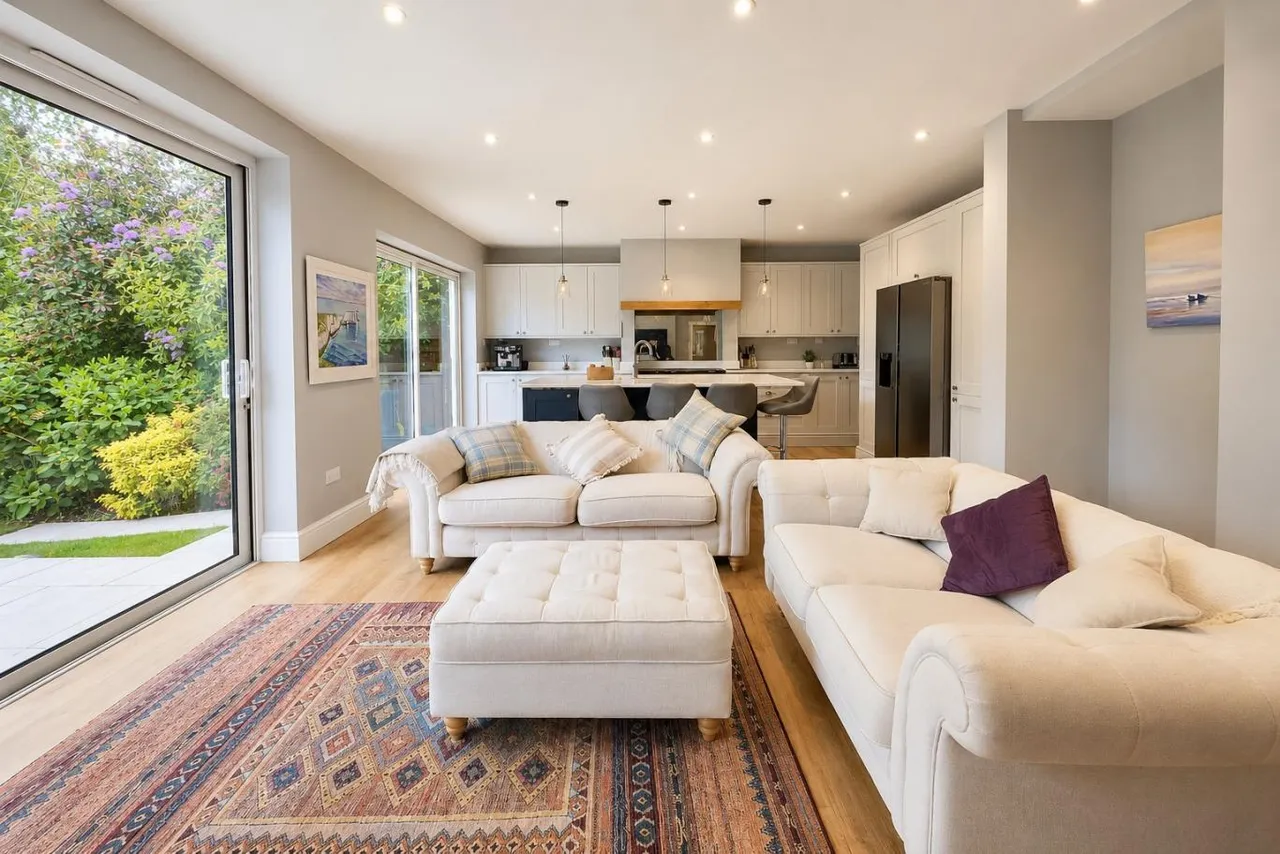 Alyth Road, BH3, photo 10