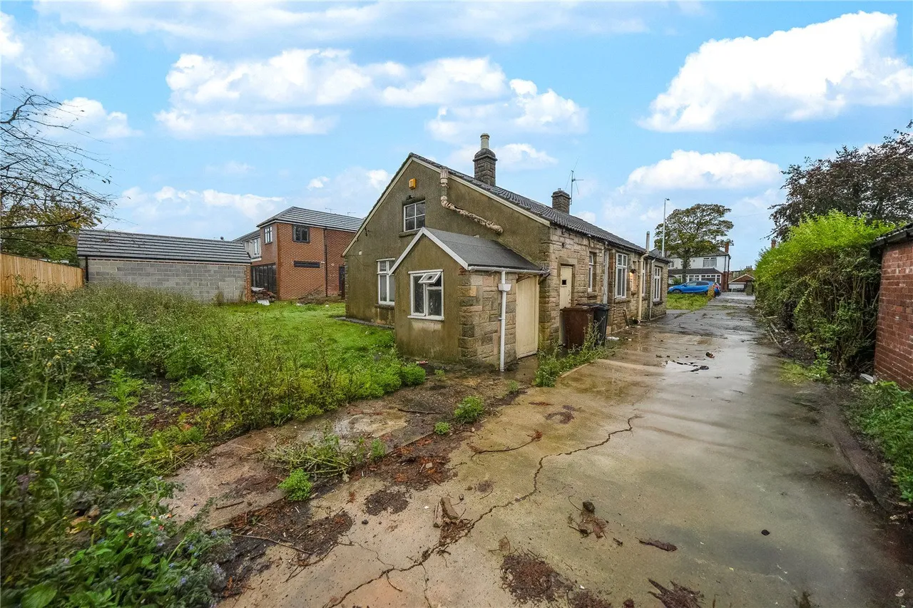 Street Lane, Leeds, LS8, photo 2