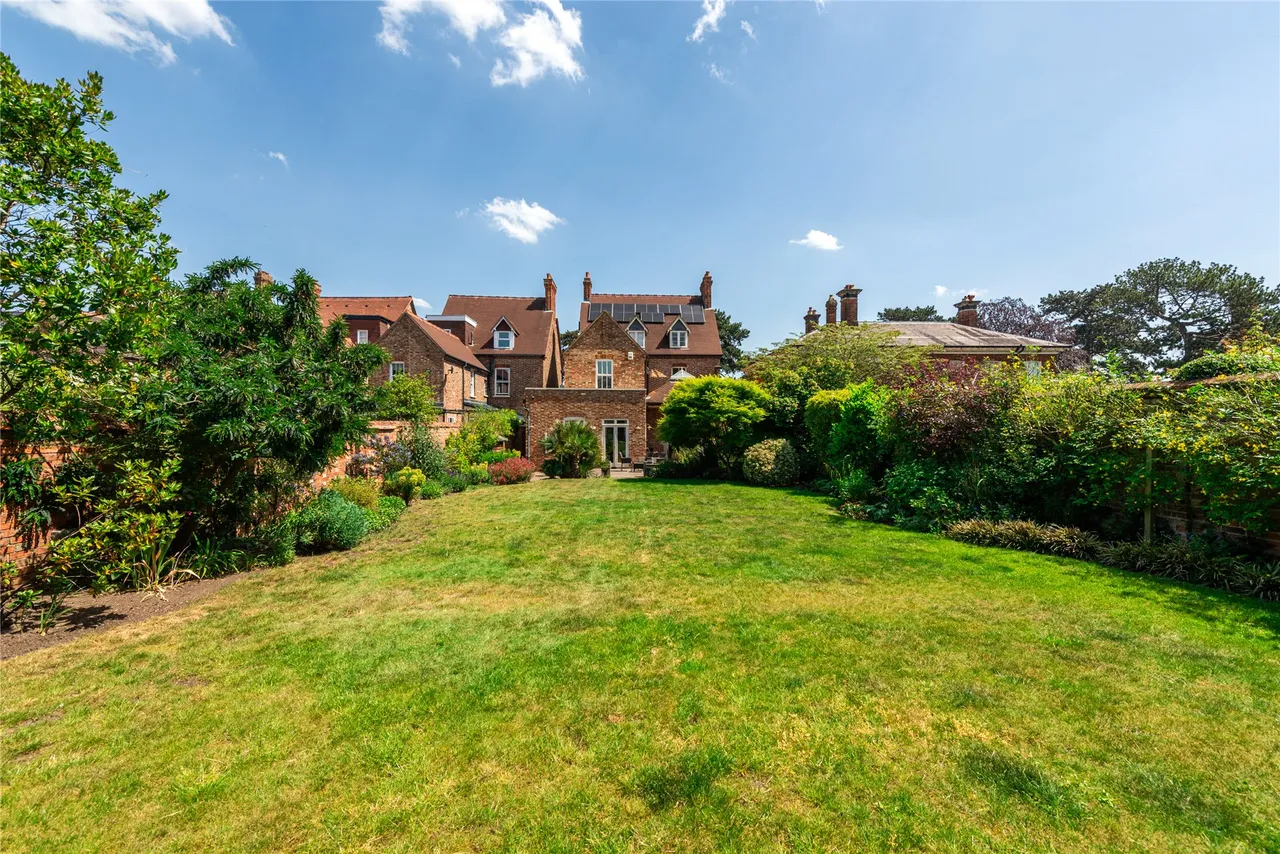 Rothsay Gardens, Bedford, MK40, photo 3