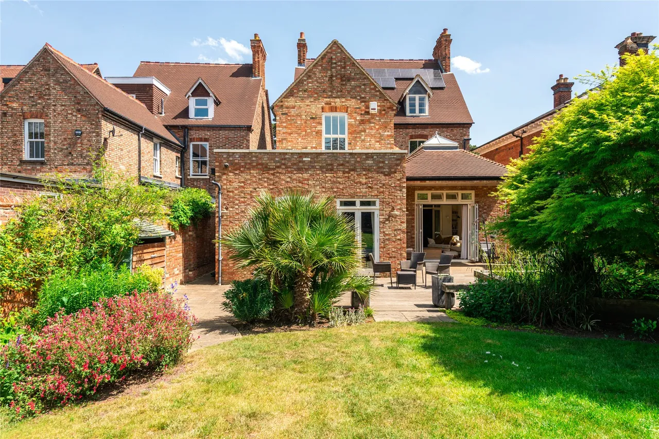 Rothsay Gardens, Bedford, MK40, photo 26