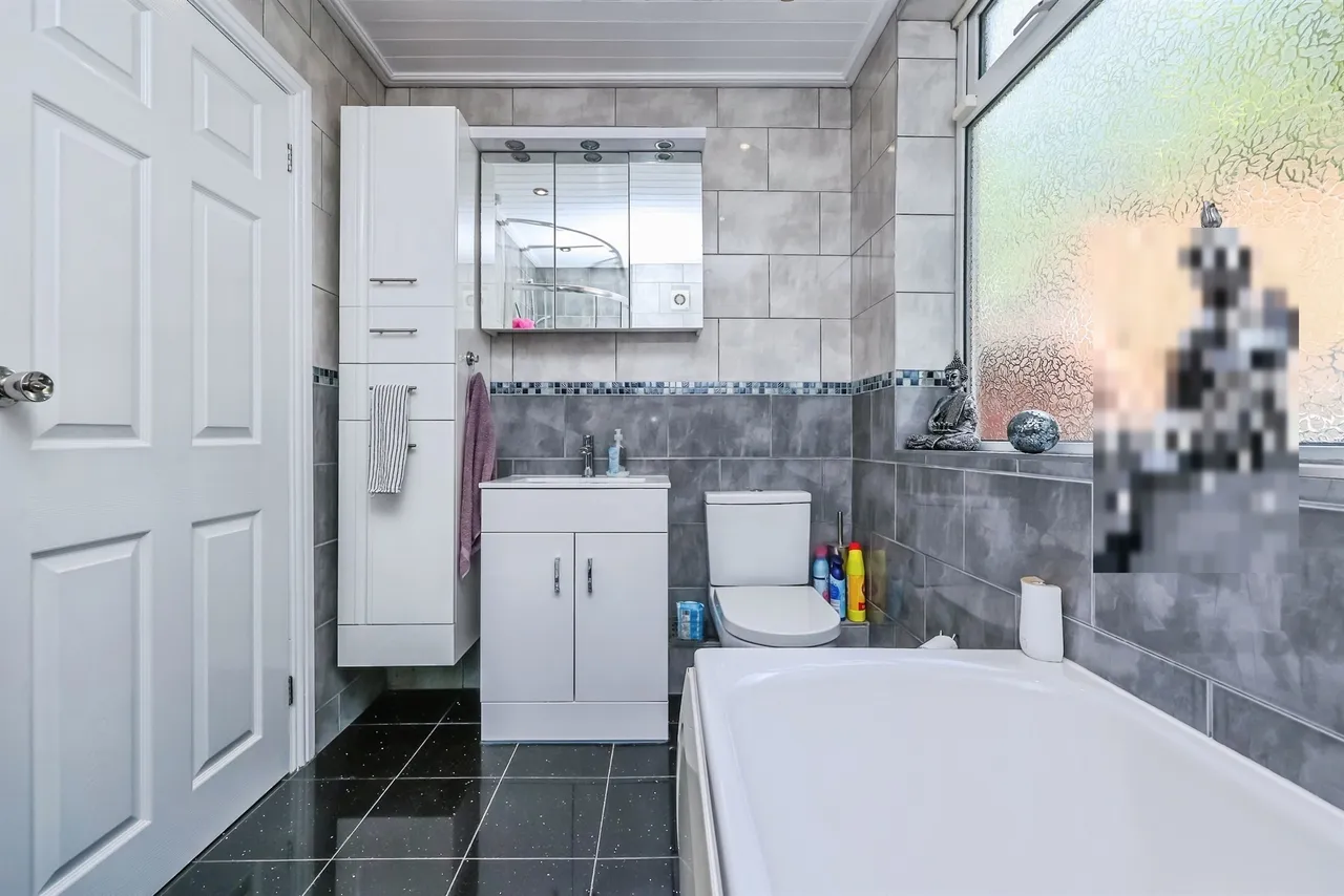 Ash Mount Road, Langley Mill, NG16, photo 14