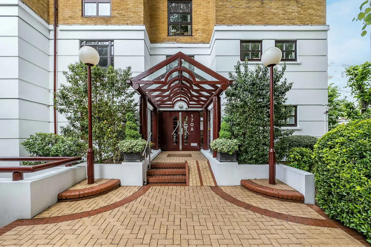 Gloucester Terrace, London, W2, photo 8