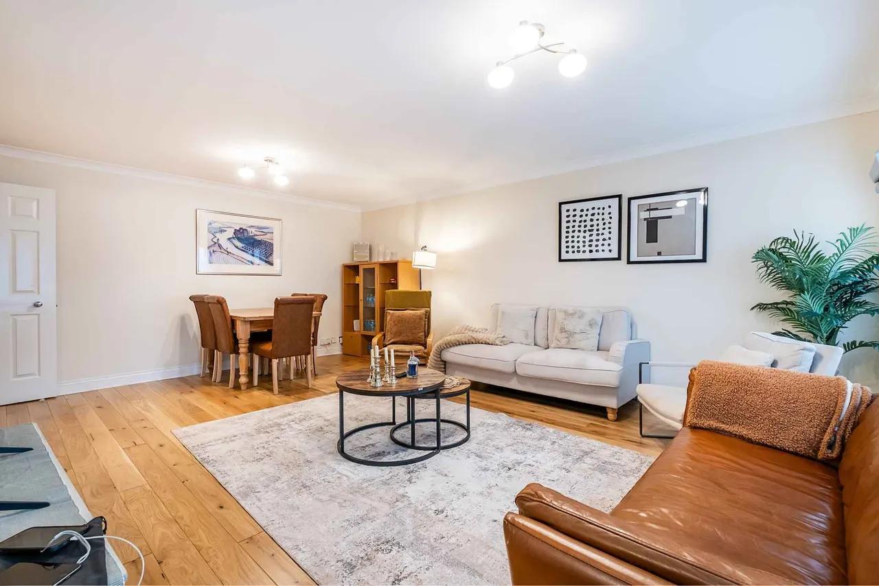 Gloucester Terrace, London, W2, photo 11
