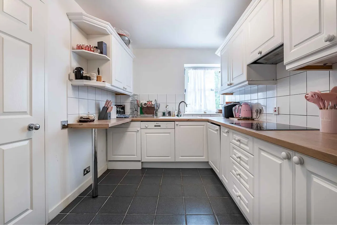 Gloucester Terrace, London, W2, photo 4
