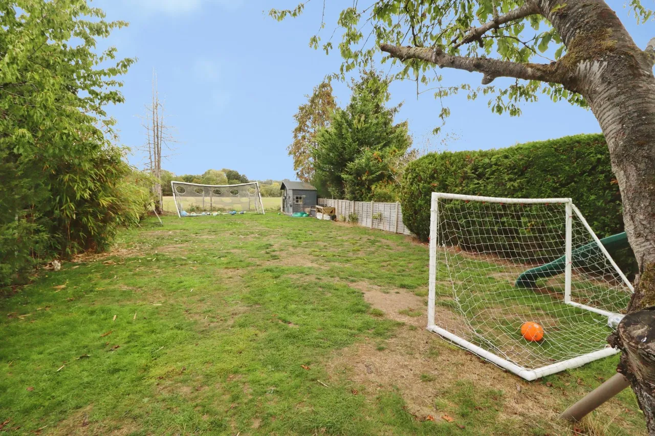 Coxtie Green Road, Brentwood, CM14, photo 4