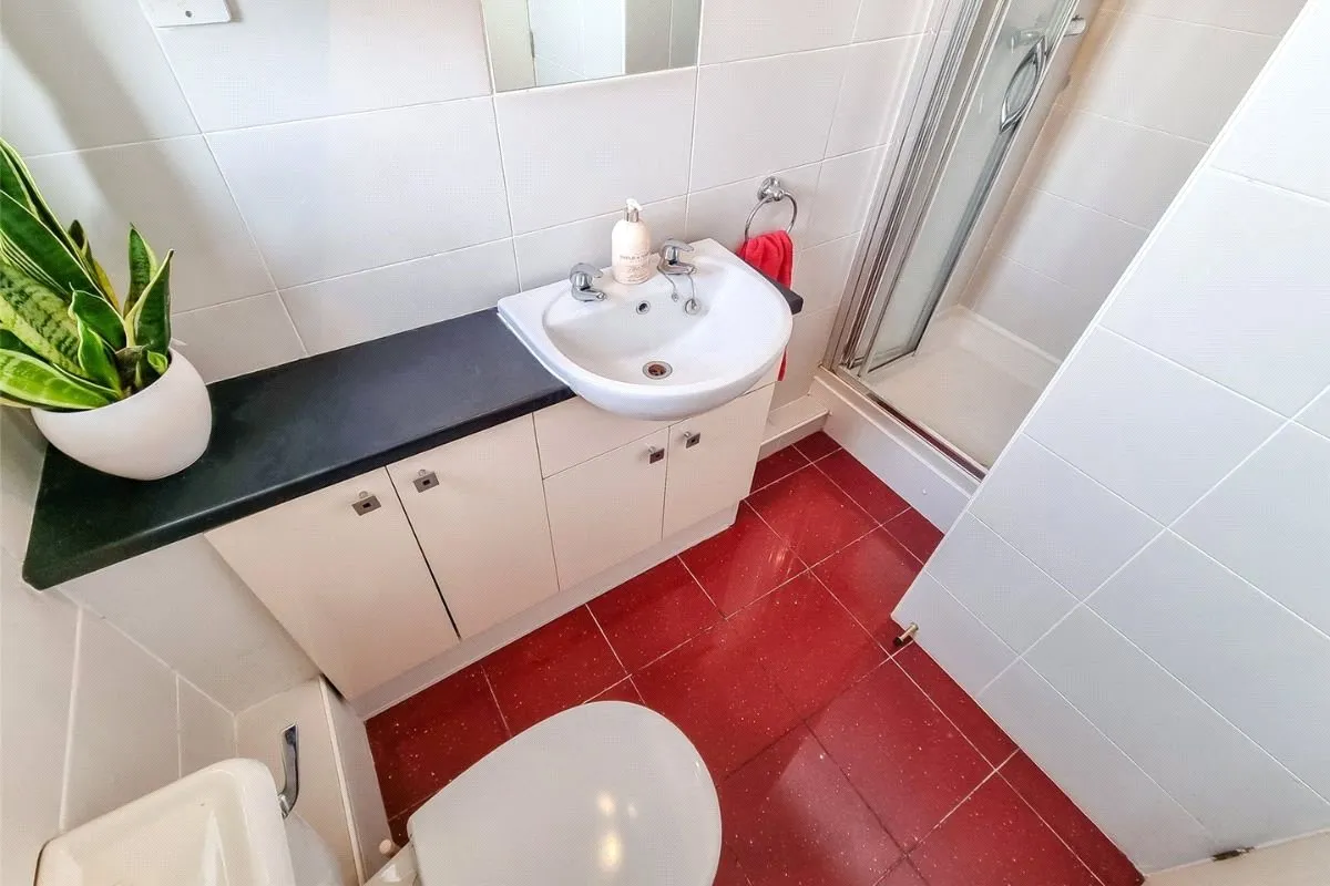 Shackleton Close, Ash Vale, Guildford, Surrey, GU12 5SB, photo 10