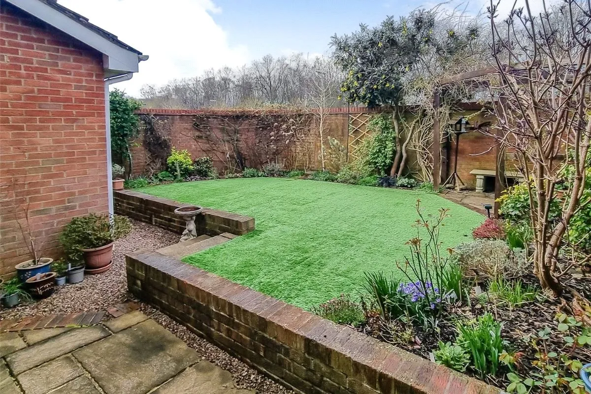 Shackleton Close, Ash Vale, Guildford, Surrey, GU12 5SB, photo 23
