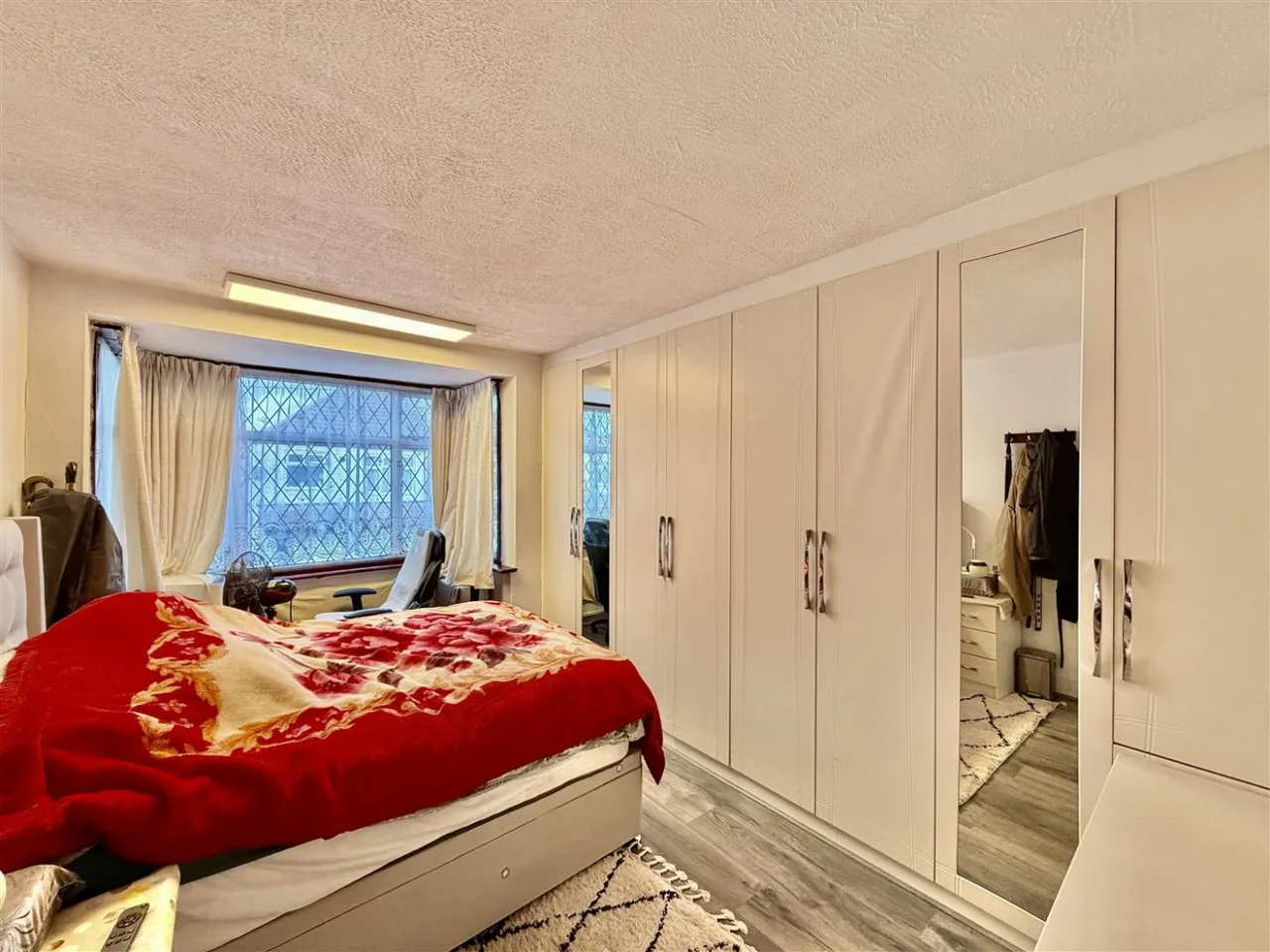 End Terrace, Hounslow, TW3, photo 13