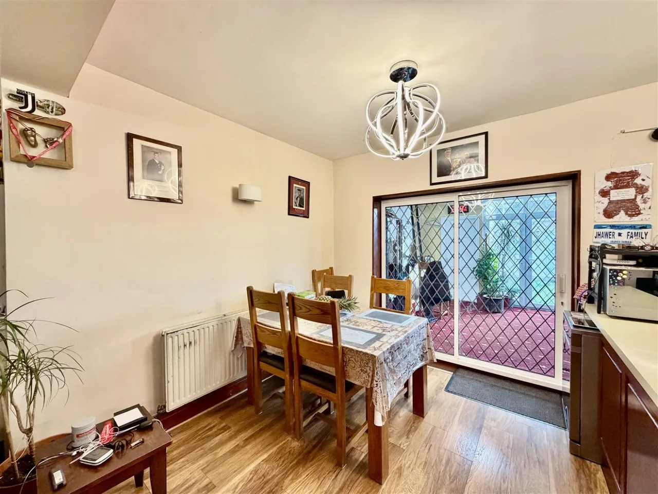 End Terrace, Hounslow, TW3, photo 5