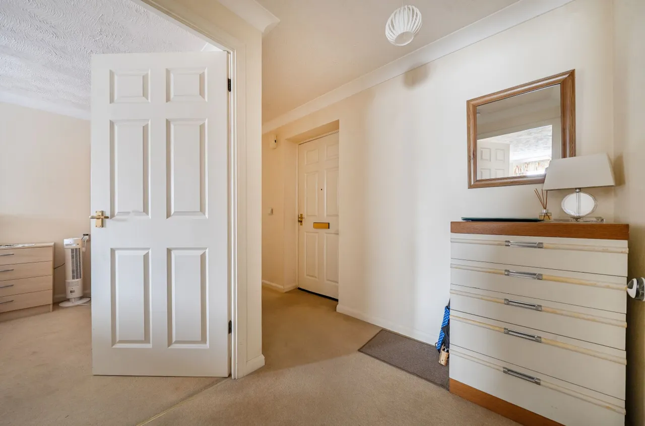Shrubbs Drive, Buckingham Court, PO22, photo 10