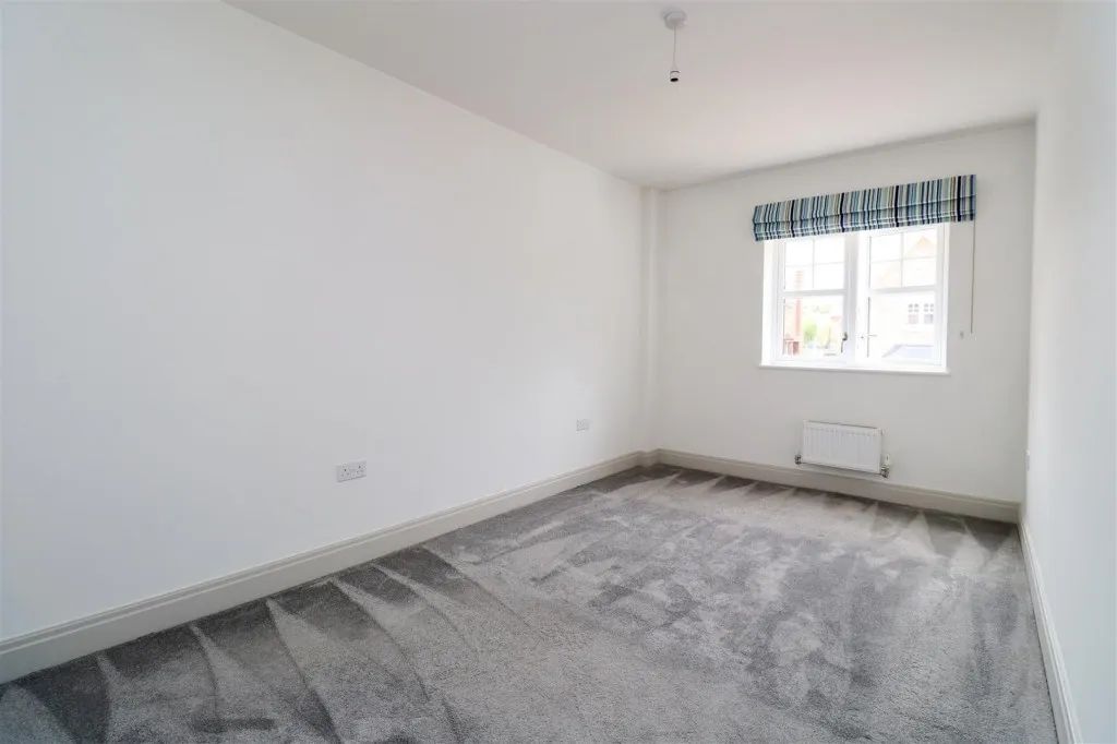 Hayne Avenue, Fleet, photo 11
