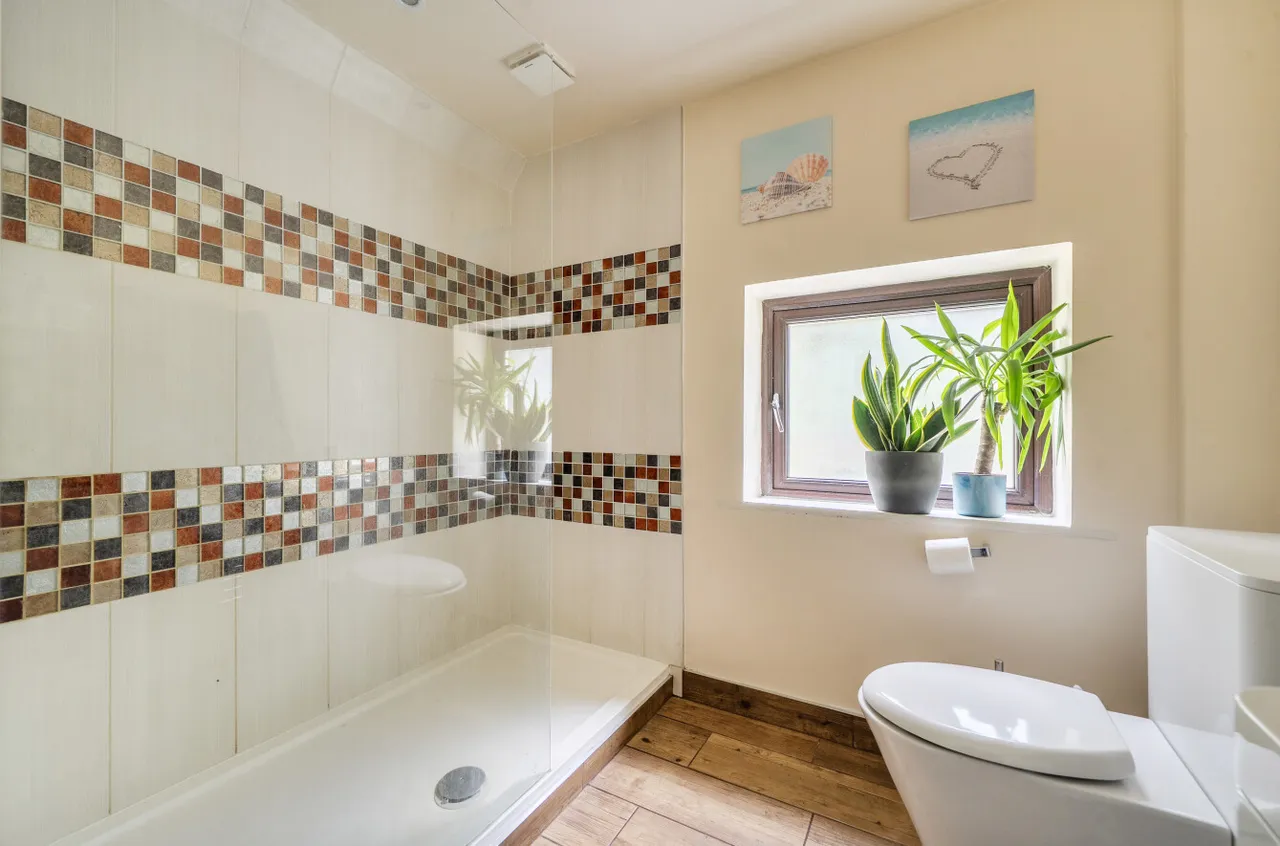 Honey Hill, Wokingham, Berkshire, RG40 3BA, photo 15