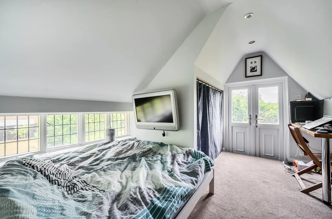 Honey Hill, Wokingham, Berkshire, RG40 3BA, photo 7