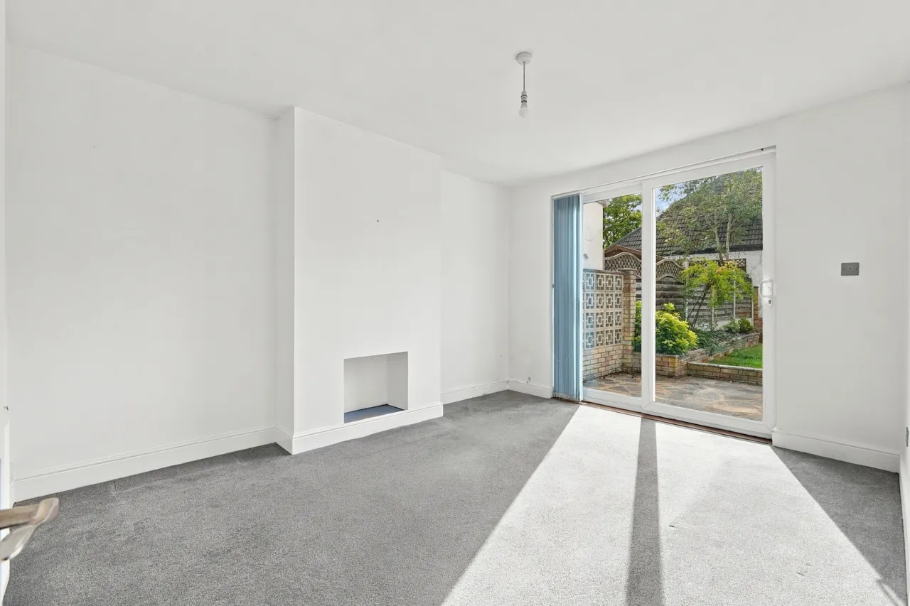 Walden Way, Hornchurch, RM11, photo 24