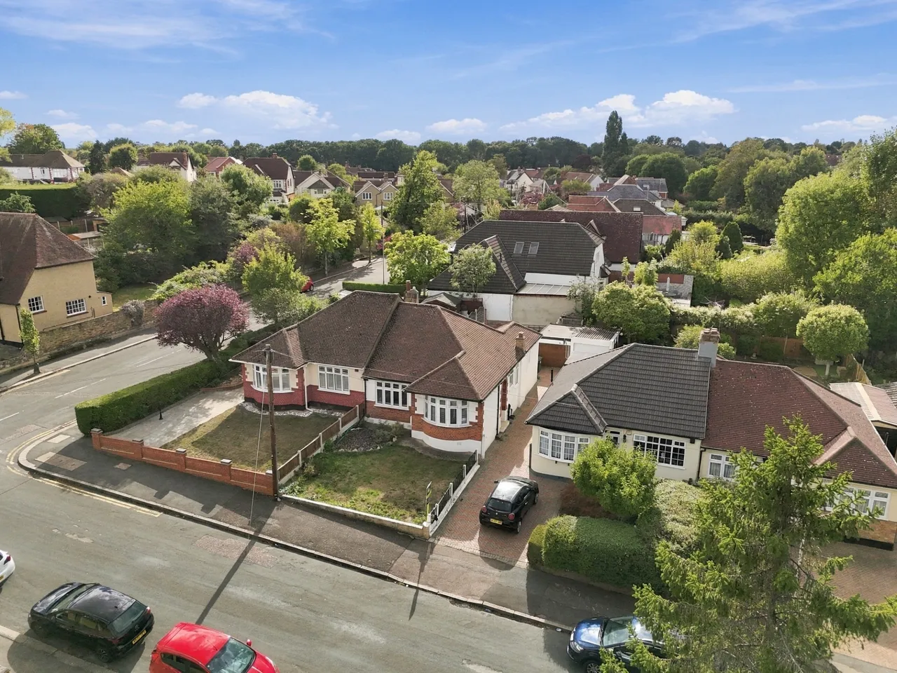 3 bed house for sale, Walden Way, Hornchurch, RM11