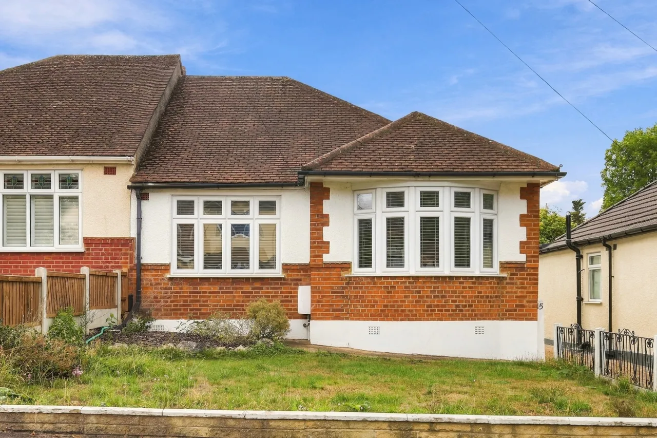 Walden Way, Hornchurch, RM11, photo 30