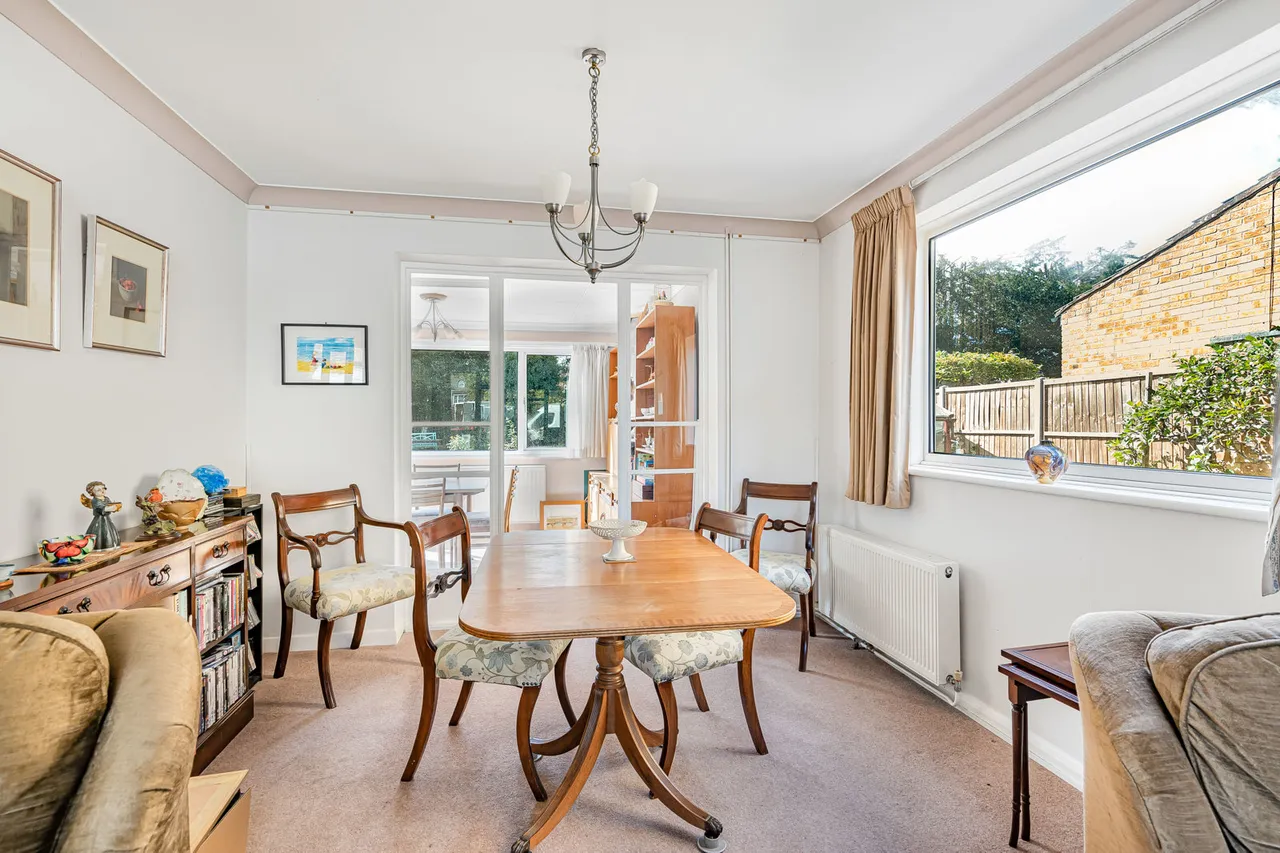 Northcroft Gardens, Englefield Green, TW20, photo 13