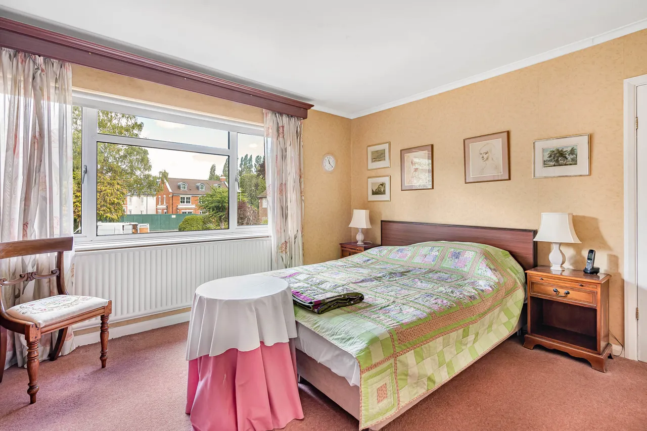 Northcroft Gardens, Englefield Green, TW20, photo 18
