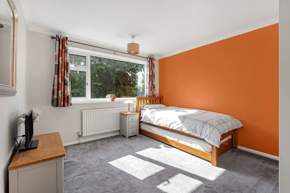 Hazel Close, Marlow, SL7 3PW, photo 16