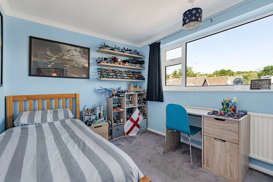 Hazel Close, Marlow, SL7 3PW, photo 18