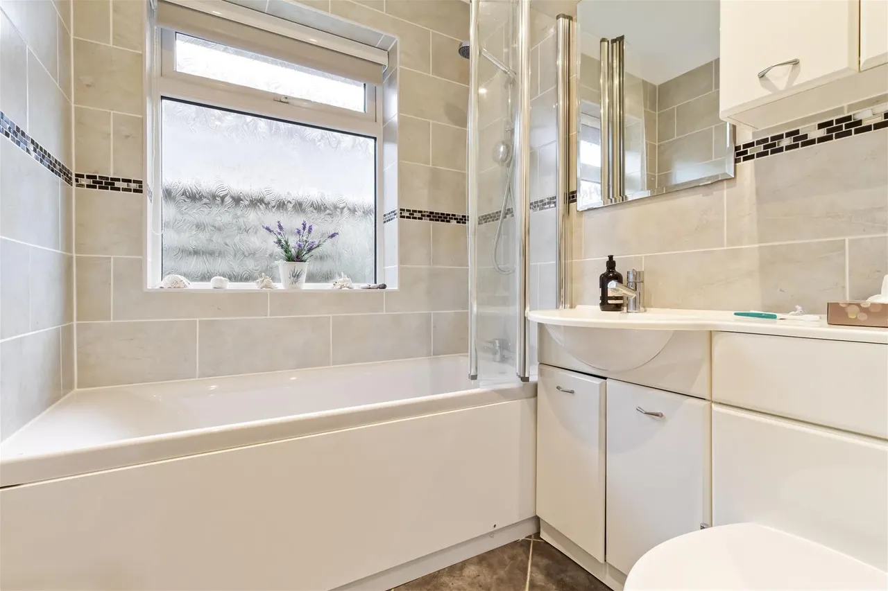 The Ridings, East Preston, Littlehampton, photo 16