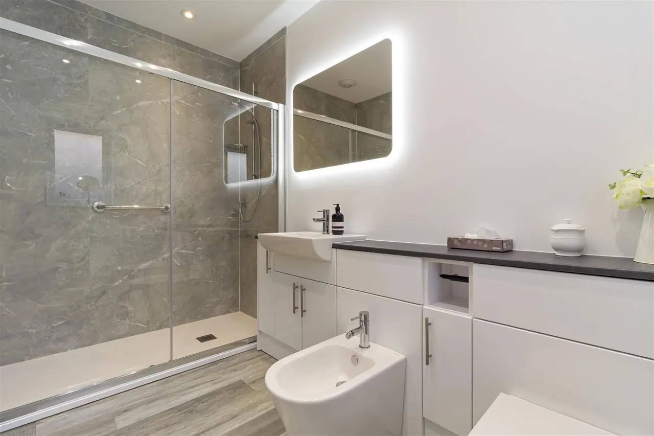 The Ridings, East Preston, Littlehampton, photo 14
