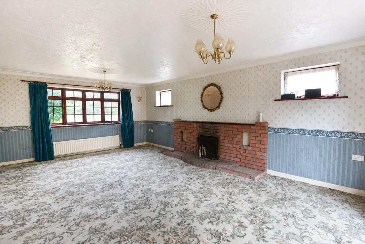 Dudmoor Farm Road, Christchurch, Dorset, BH23 6AQ, photo 7