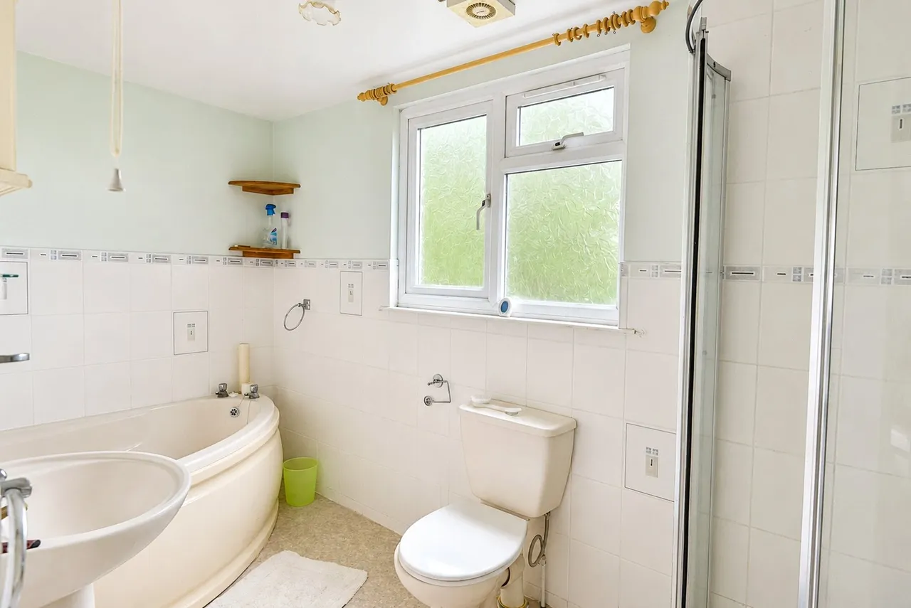 Dudmoor Farm Road, Christchurch, Dorset, BH23 6AQ, photo 12