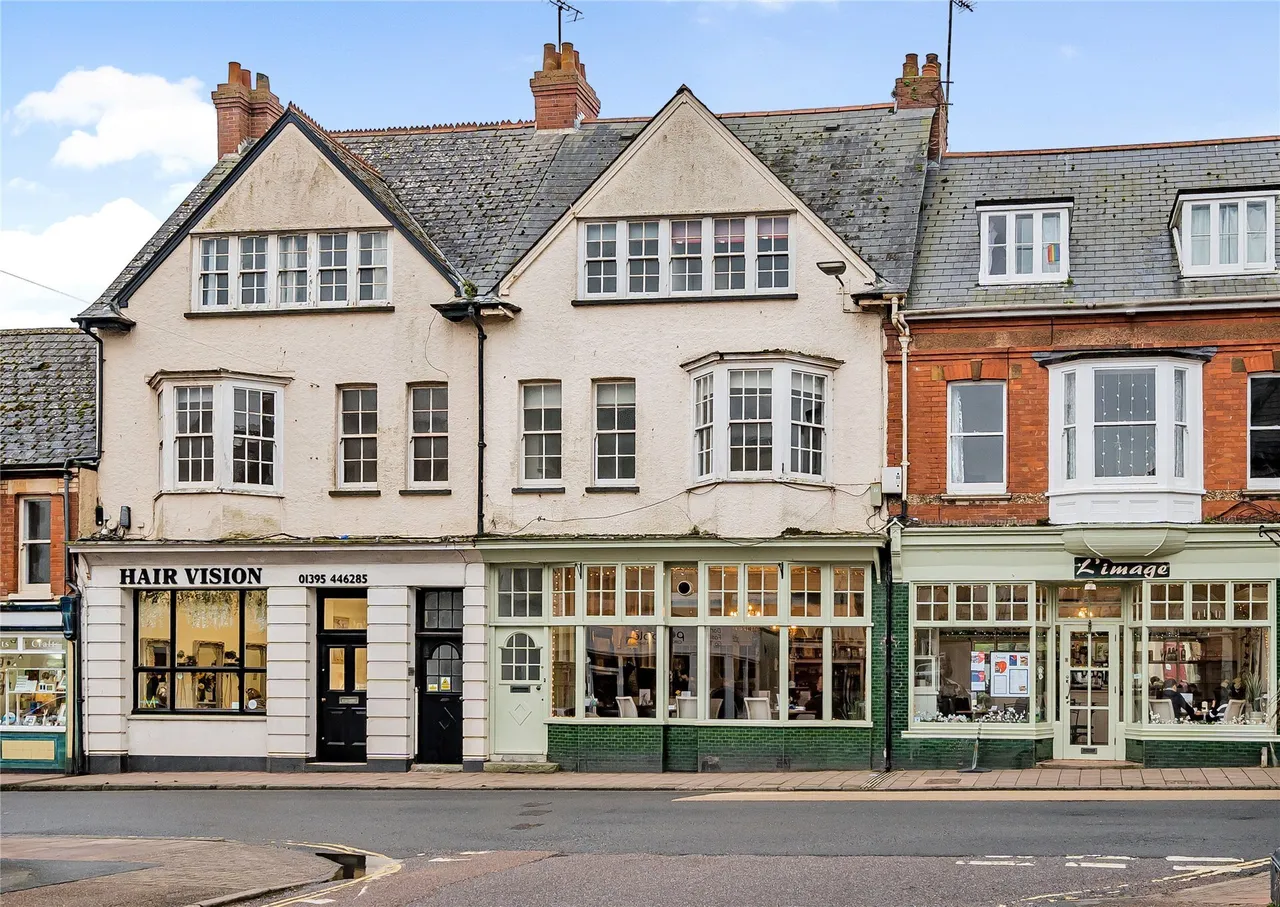 4 bed property for sale — High Street, Budleigh Salterton, Devon, EX9