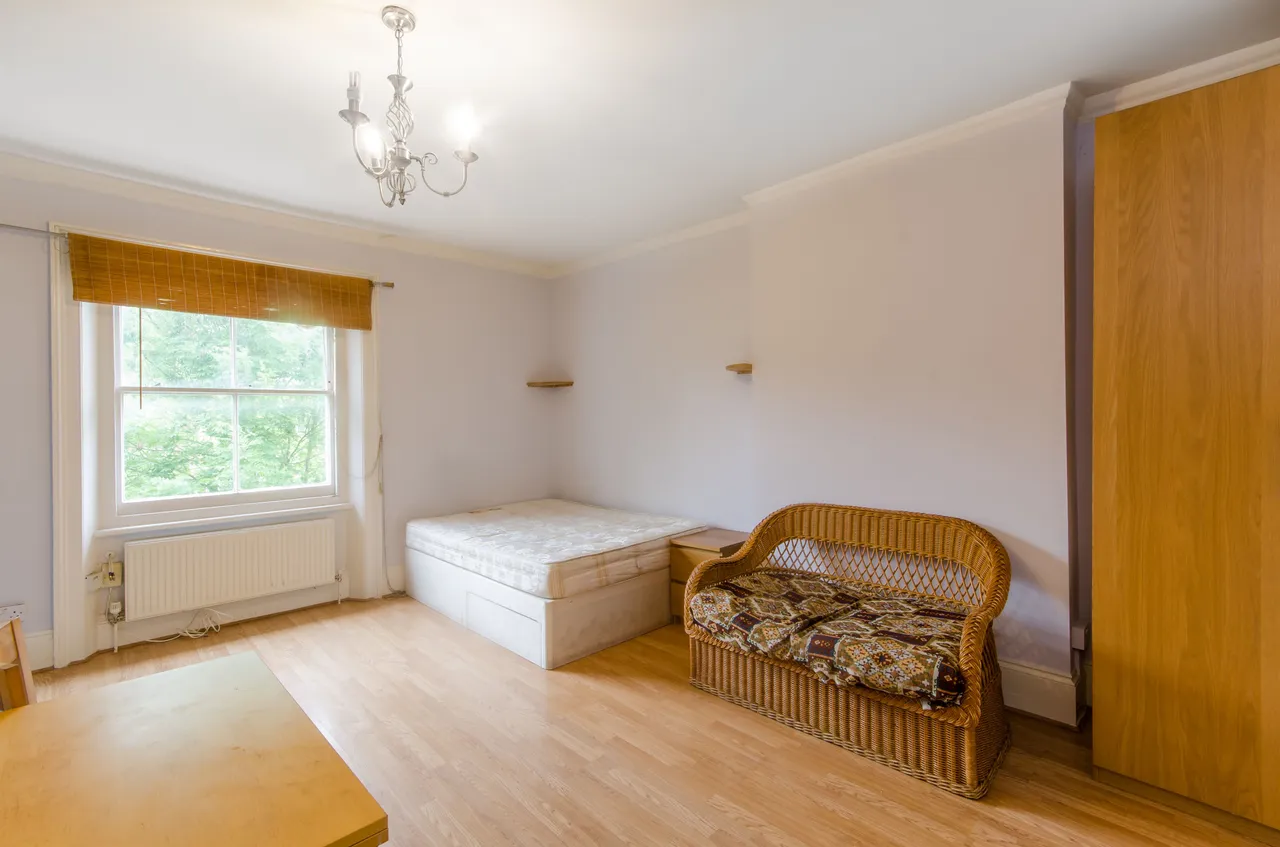 Flat 14, 13 Adamson Road, London, photo 2